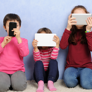 5 Signs Your Child Might Need An Eye Test 